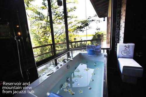 حمام, castle palace kandy in ديجانا