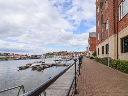 Watermark Apartment - main image