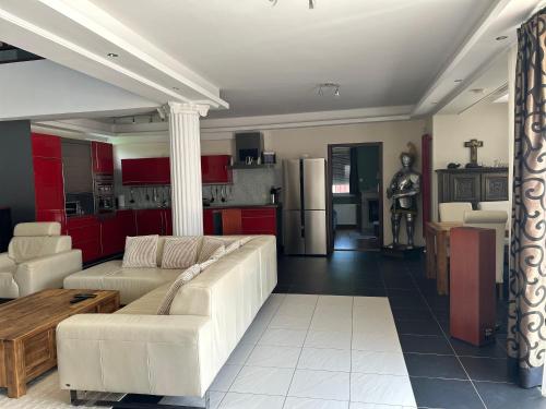 Bikeaway Guesthouse in โคโรเชกี