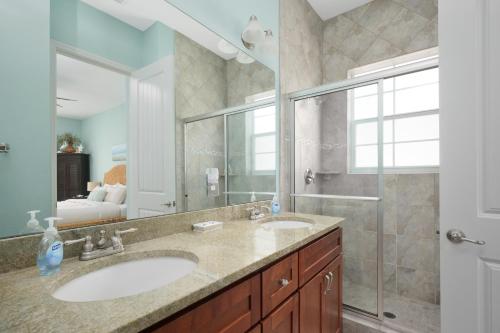 Sea Gem 8 bedrooms Sleeps 16 Cinnamon Beach  Private Pool Elevator - image 11