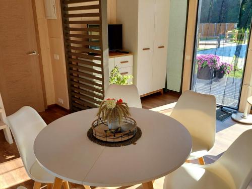 Létesítmények, Jūras dzintars (Juras dzintars) in Ainazi