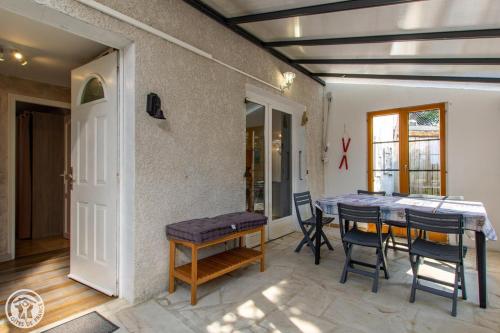 Iekārtas, La villa d'Oche -L'Appartement- in Larringes