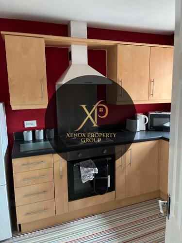 Picture of Serene 3-Bed Apartment - Park Views & Walking Distance To Royal Stoke Hospital