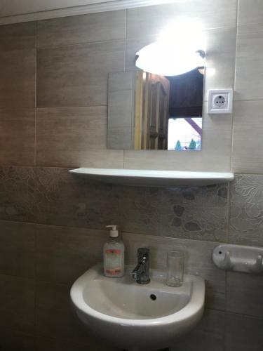 Cuki lak photo 1