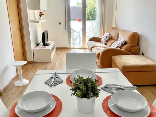 APARTBEACH ATENEA CAMBRILS y CENTRO