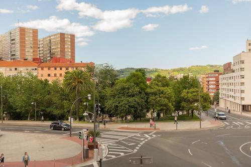 Frente al parque, en el centro, Bilbao (photo 10)
