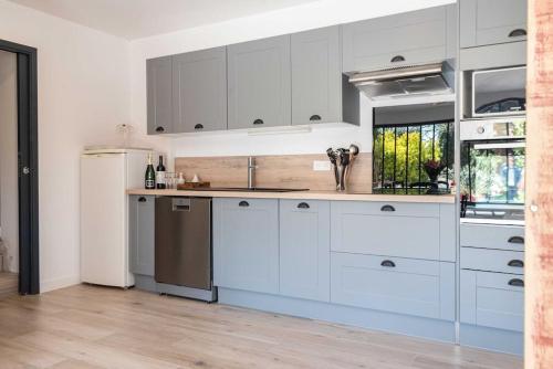 La Longere Bordeaux – Cenac, FL