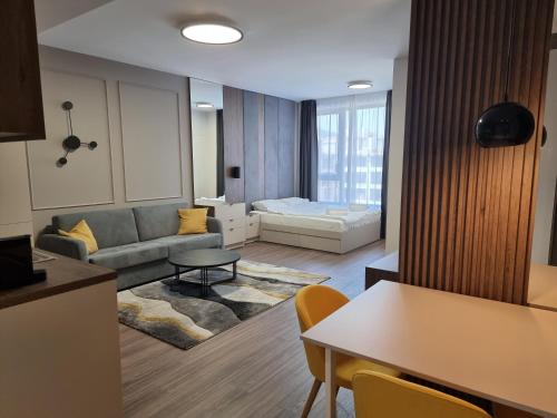Mona Living Room Type - Studio