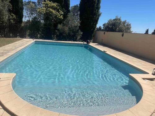 Maison 70m2 privatisée Provence avec piscine & jardin gîte à louer Richerenches