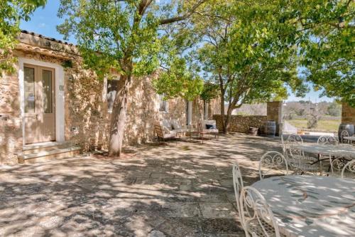 Masseria Abbracciavento by Raro Villas