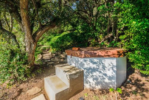 Pezsgőfürdő, Coney Glen Penthouse in The Heads