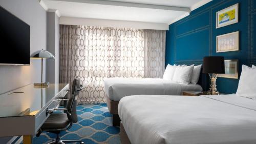2 double beds