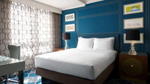 1 queen bed