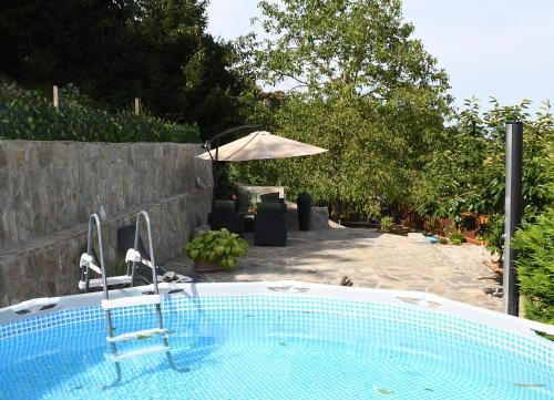Сад, Holiday House Žalec (Holiday House Zalec) in Петровче