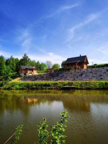 Siedlisko Sielska Dolina Nad Stawem luksusowy domek caloroczny z finska sauna - Jaslo