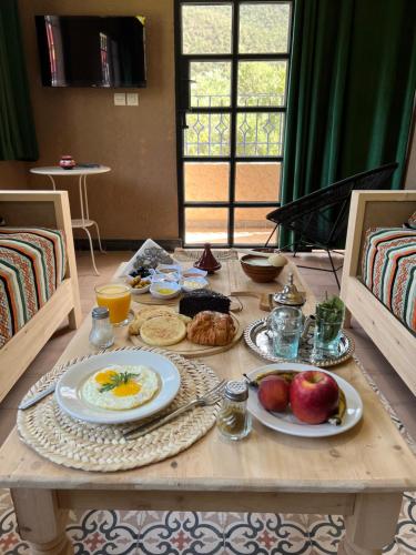 Food and beverages, Tazart Lodge in Aguerd