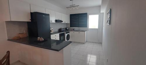Spacious 2 bedroom apartment, Peyia (photo 9)