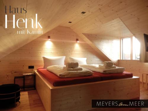 Schickes Holzchalet "HENK" - mit Kamin - Ostsee Strand 500m - 4 Personen - by "Meyers am Meer"