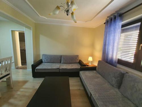 Chic Escape Tirana Central Apartment near Blloku, Tirana (photo 6)