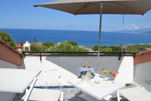 Superior Room with Terrace and Sea View