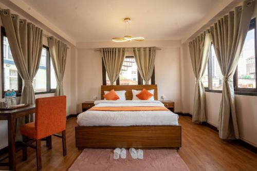 Junior Suite with Balcony