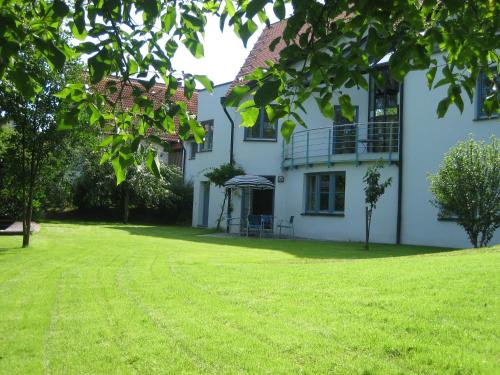 Dārzs, Ferienwohnung BAYERNRING in Breitenbrunn (Bavaria)