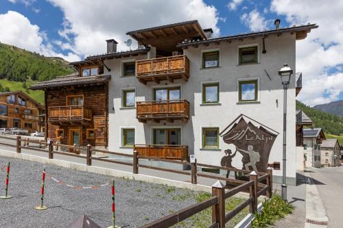 Wood Mountain Planet Suite House Livigno