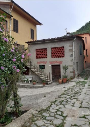 La locanda di nonna Jolanda - Apartment - Borgo a Mozzano