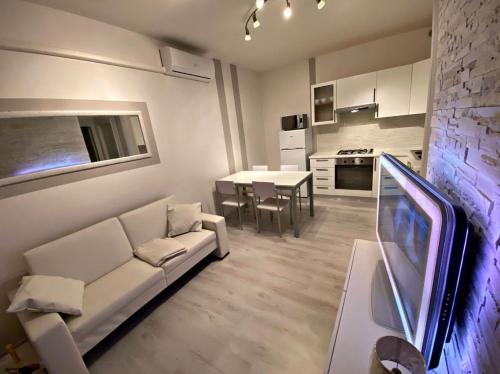  [SolMare] Apartments - Private parking - Pool in Rosapineta