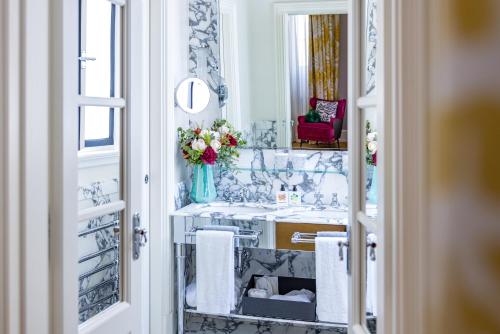 478894249 Maalot Roma - Small Luxury Hotels of the World