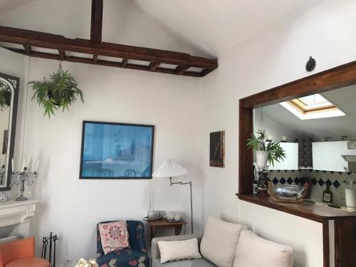 TOP HOUSE HOLIDAYS