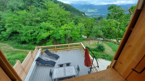 Au Pied de l'Arcluse, terrasses et jardin - CLG - Savoie Bauges - 2 CH