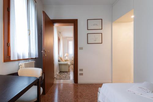 Hostmate - Venezia - Sant Agostino, Wenecja (zdjęcie 8)