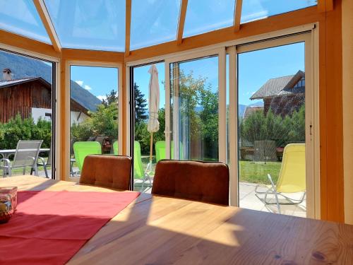 Michls Villa Modern retreat in Tarrenz