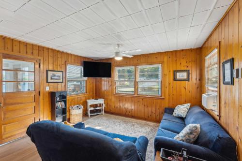 Delavan Retreat with Patio on Turtle Lake! in Delavan (Wisconsin)