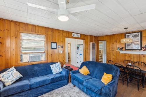 Delavan Retreat with Patio on Turtle Lake! in Delavan (Wisconsin)