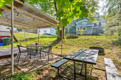 Delavan Retreat with Patio on Turtle Lake! in Delavan (Wisconsin)
