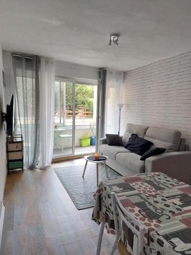 Studio capacite 2 personnes quartier corniche a quelques pas des plages et petit centre ville - Location saisonnière - Sète