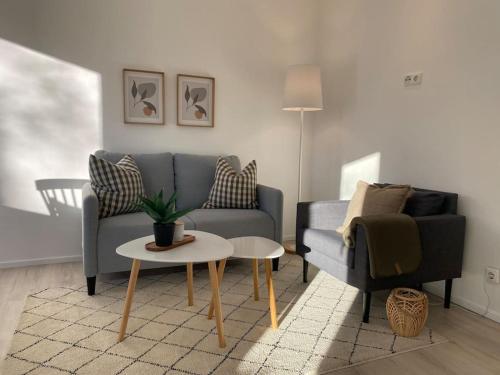 Country style apartment with balcony near fair, Hannover