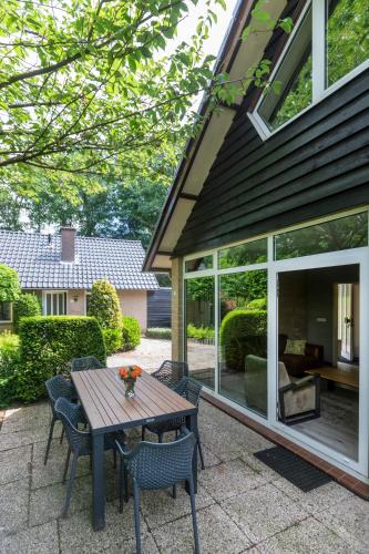 Erkély/terasz, Vakantie bij Meeussen - Schuttersoord in Verspreide huizen Bisselt