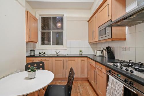 Little Venice Hububb Stay 5