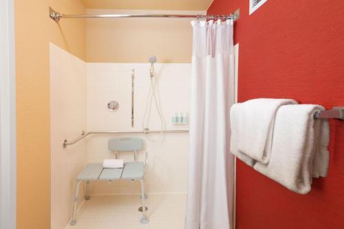 Courtyard by Marriott Dallas Plano in Legacy Park - image 3