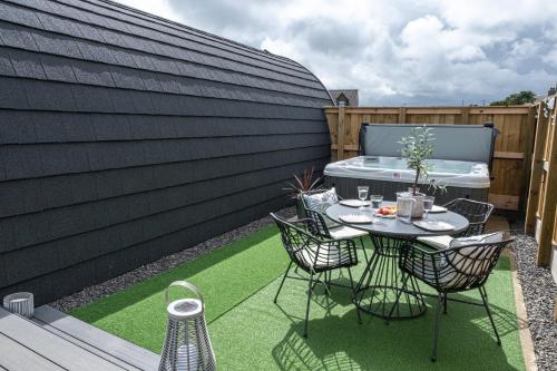 Hot tub, Glengolly Getaways in Thurso