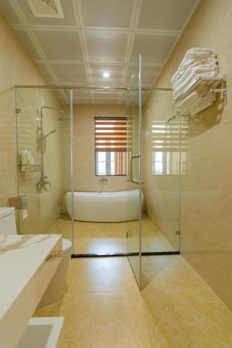 Sunshine Hạ Long Hotel - 샤워실