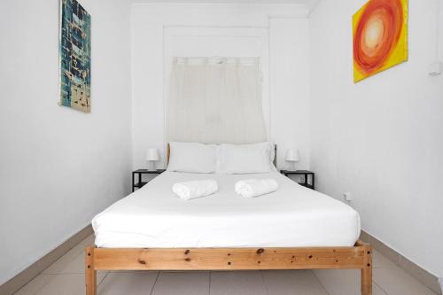 Group-Friendly Apt in the Heart of Bairro Alto - image 7