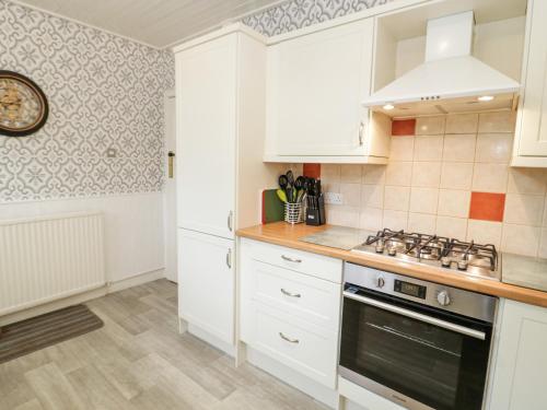 5 Sea Bank Road - main image