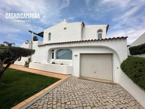 2 bedrooms, 3 beds