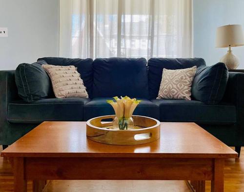 . Green Roof Inn - Centrally Located 2BR/1BA Home