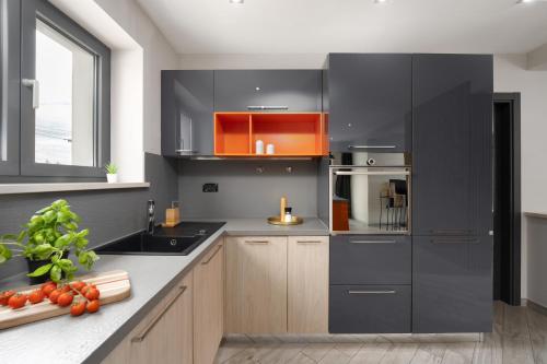 Urban Villa D8 with swimming pool and sauna in لابين