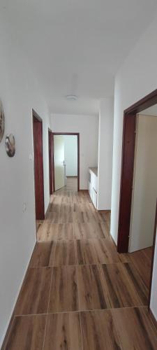 Modern and cosy with panorama view Modern and cosy with panorama view